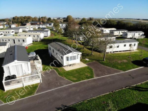 Jenner Family Holiday Homes at Tattershall Lakes